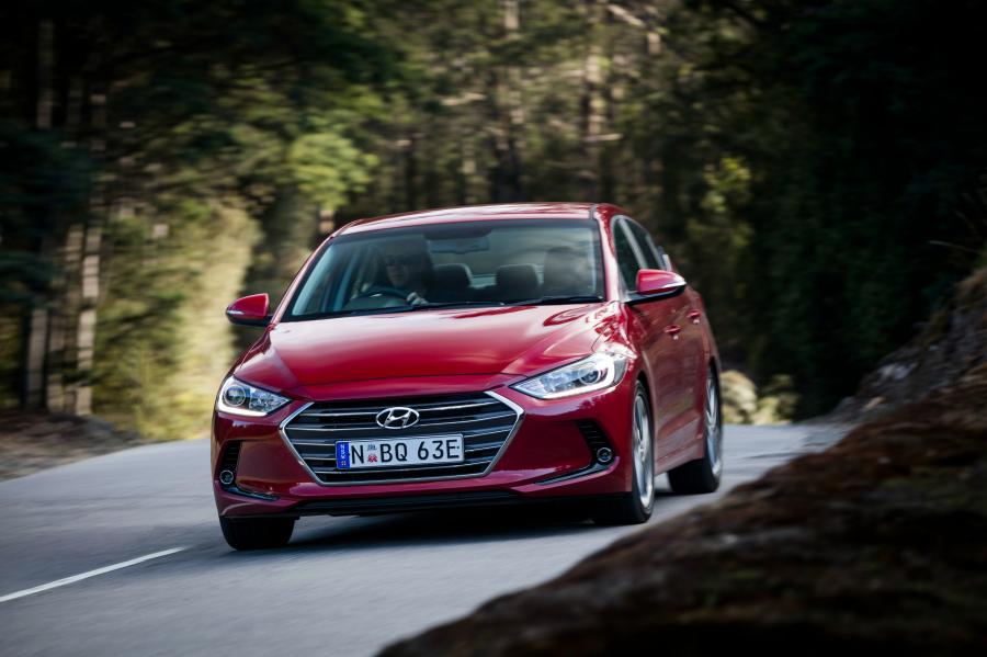  Hyundai Elantra 2016 года  (AU) (фото 24 из 28)